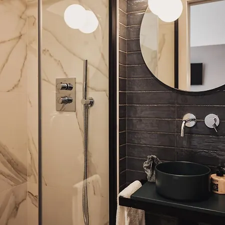 Volante Urban Design Hotel 3*